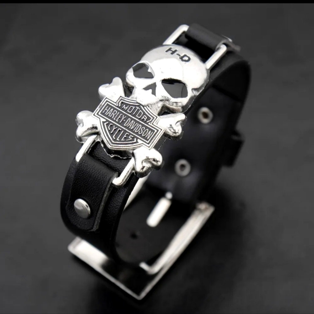 5⭐️RATED Men's Harley Davison motorcyle skull bracelet on faux leather s…